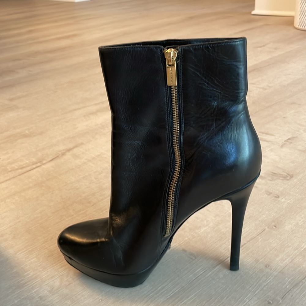 Michael Kors leather booties - Picture 3 of 5